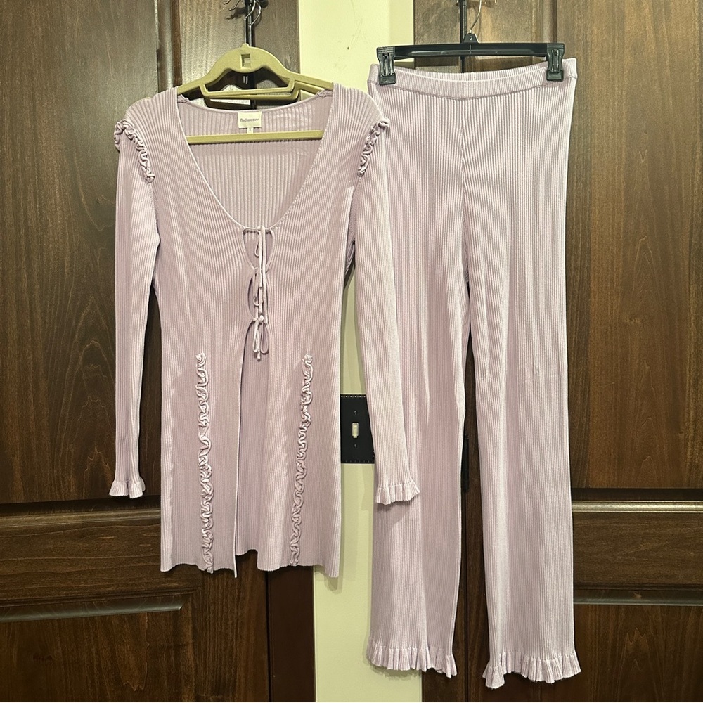 Find me now ruffle sweater set